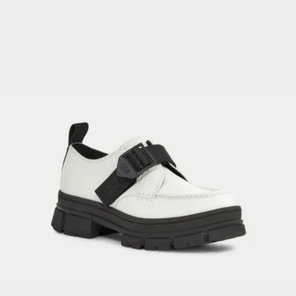 NWOB - UGG Ashton Shoe White/Black Women's size 8.5